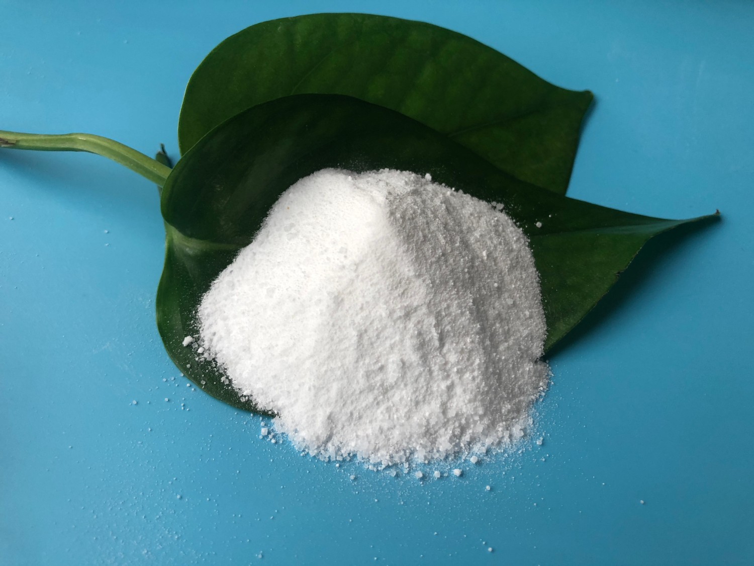 元明粉是無(wú)水硫酸鈉嗎？
